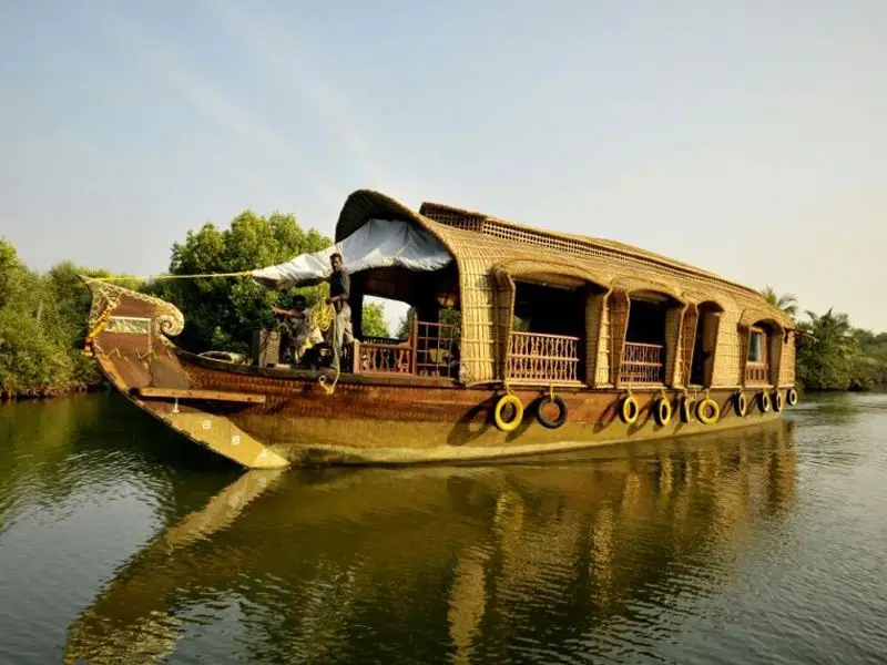 Heritage Houseboat in kollam
